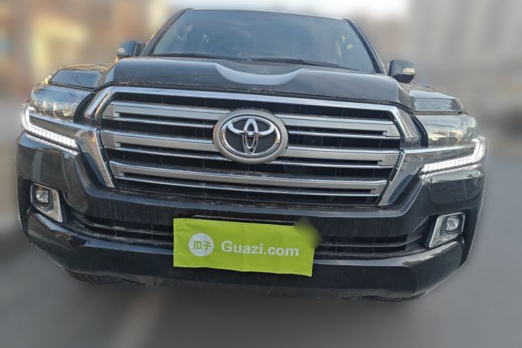 Used Toyota Land Cruiser  Front