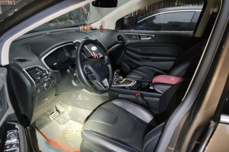 Used Ford Edge 2015 2.0T GTDi Four-Wheel Drive Prestige Model Left Front Seat