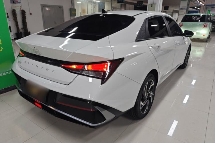 Used Hyundai Elantra 2023 1.5L CVT GLX Elite Edition

