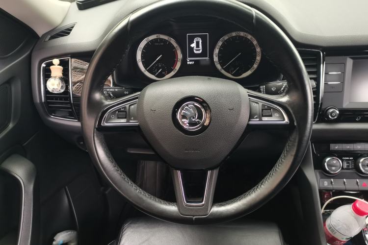 Used Skoda Kodiaq 2017 TSI330 7-Seater Two-Wheel-Drive Luxury Edition
