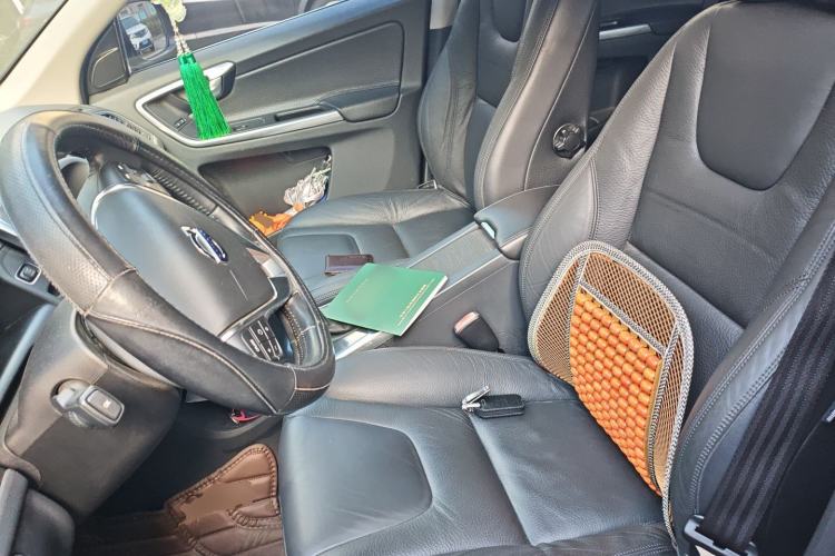 Used Volvo XC60 2014 T5 Zhiyi Edition
