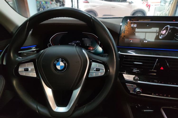 Used BMW 5 Series 2022 Second Facelift 525Li Luxury Package
