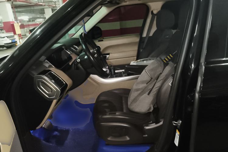 Used Land Rover Range Sport 2015 3.0 SC V6 HSE Left Front Seat