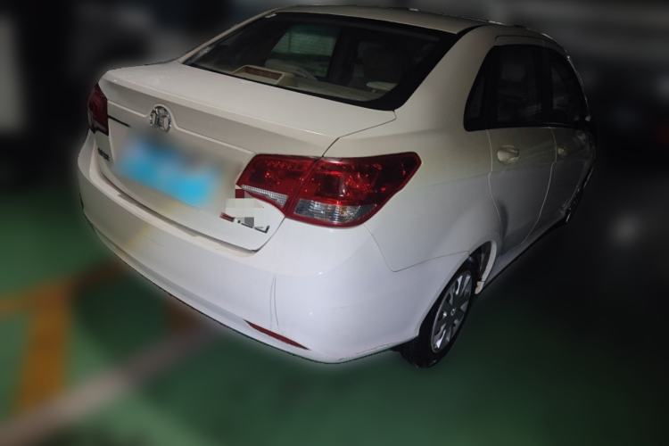 Used BAIC E Series 2013 Sedan 1.3L Manual Lotte Edition
