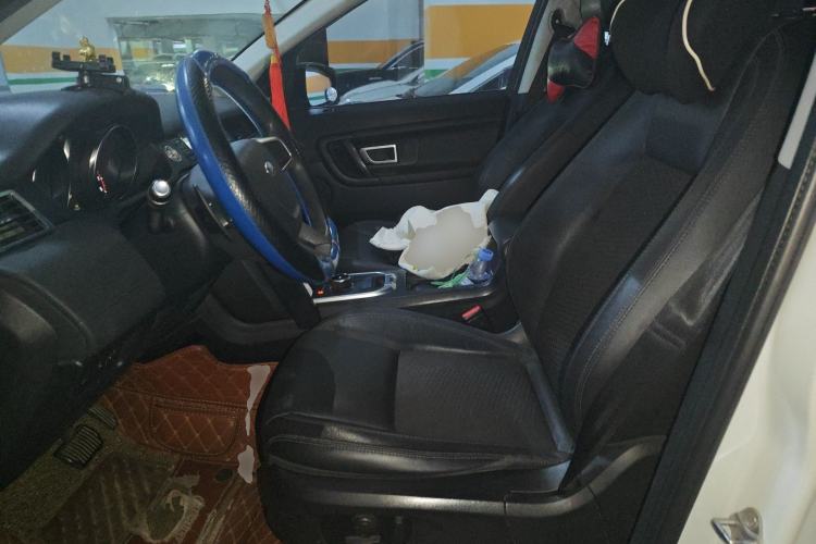 Used Land Rover Discovery Sport 2017 2.0T PURE Left Front Seat