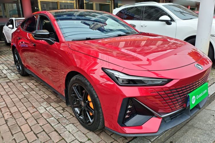 Used CHANGAN UNI-V 2023 1.5T Prestige Model Front Right 45 Deg