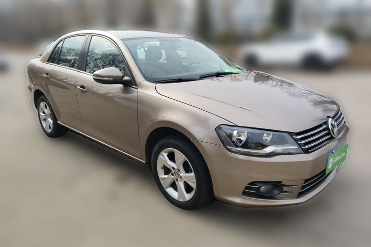 Used Volkswagen Bora 2015 Qihui Edition 1.6L Automatic Fashion Model Front Right 45 Deg