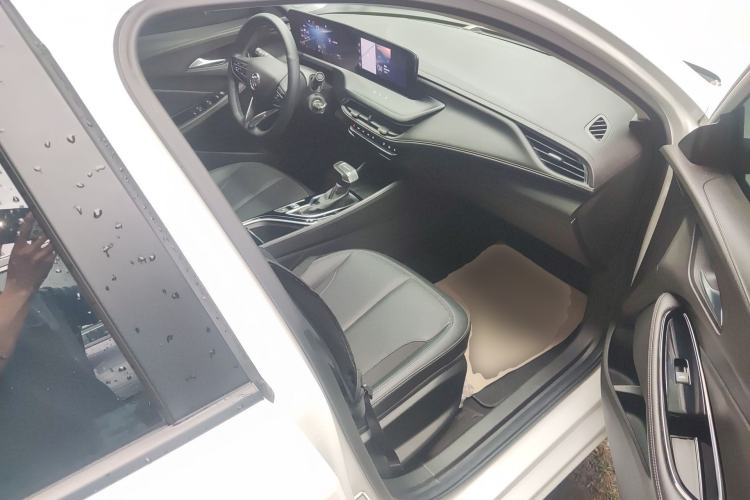 Used Buick Verano 2023 Pro Enjoyment Edition Right Front Seat