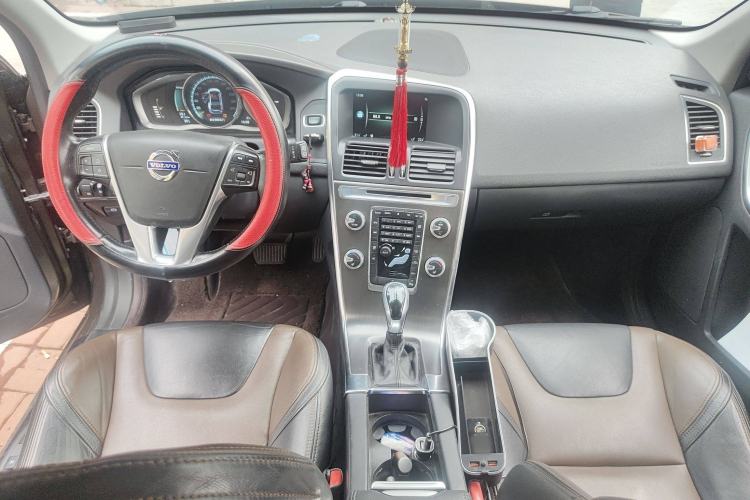 Used Volvo XC60 2015 T5 Smart Upgrade Model
