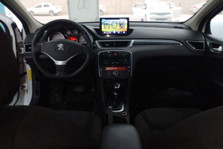 Used Peugeot 308 2014 Enjoyment Edition Classic 1.6L Automatic Fashion Model Center Console