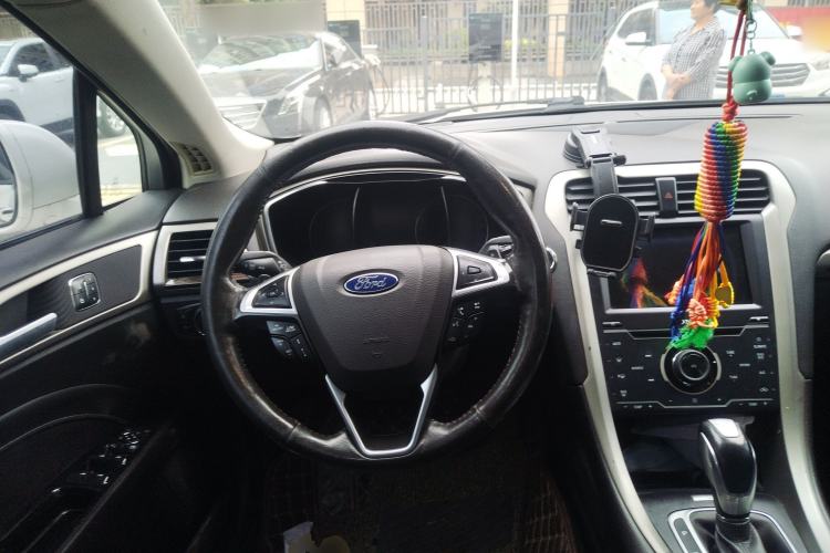 Used Ford Mondeo 2013 2.0L GTDi240 Flagship Edition Steering Wheel