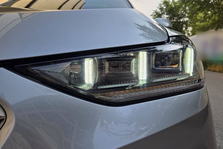 Used Wey VV6 2021 2.0T Two-Wheel Drive Smart Protection+