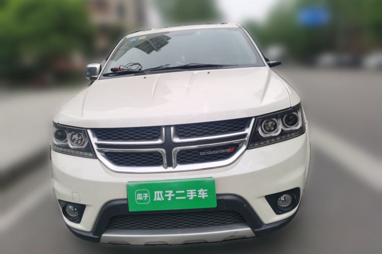 Used Dodge Journey 2013 2.4L Two-Wheel Drive Luxury Version

