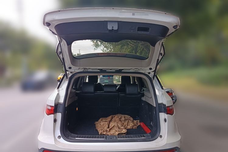 Used Zotye T700 2017 1.8T Dual-Clutch Luxury Model