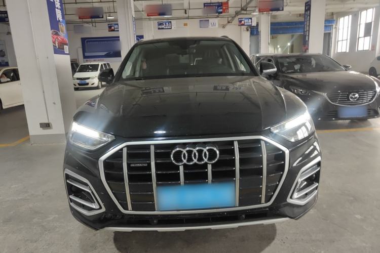 Used Audi Q5L 2022 40T Fashionable and Elegant Model Front
