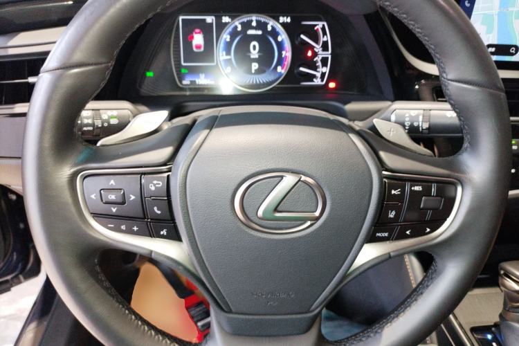 Used Lexus ES 2023 200 Excellence Edition Steering Wheel