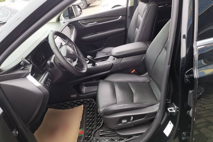 Used Cadillac XT5 2018 25T Luxury Model