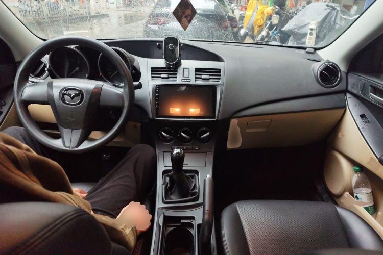 Used Mazda 3 2011 Sedan 1.6L Manual Comfort Model