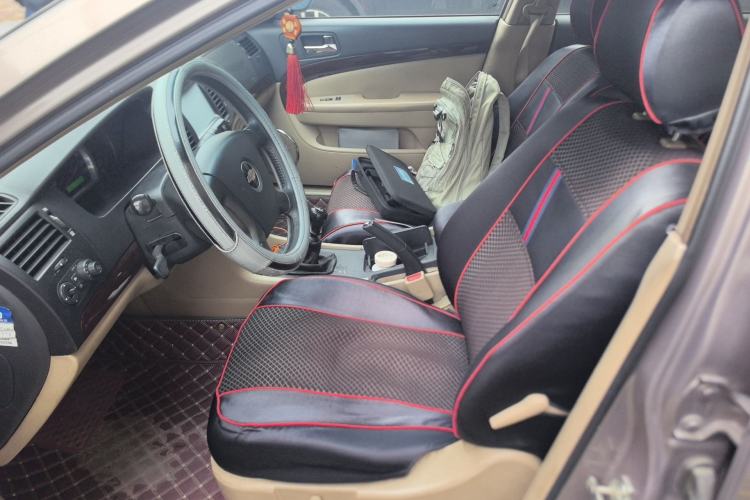 Used Chevrolet Epica 2010 1.8 Luxury Edition MT Left Front Seat