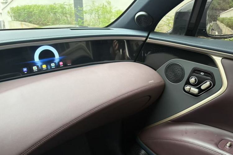 Used Avatr 11 2025 Ultra Extended-Range Edition Interior 5