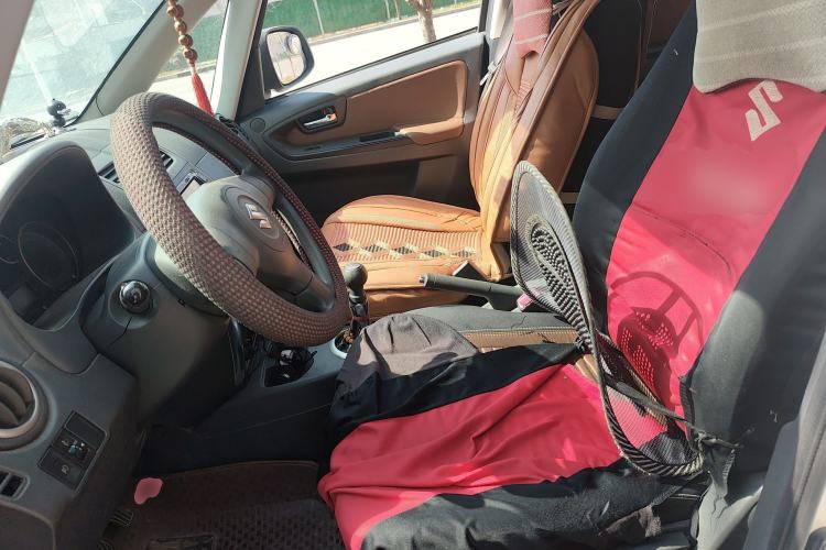 Used Suzuki SX4 2013 1.6L Manual CoolRide Model
