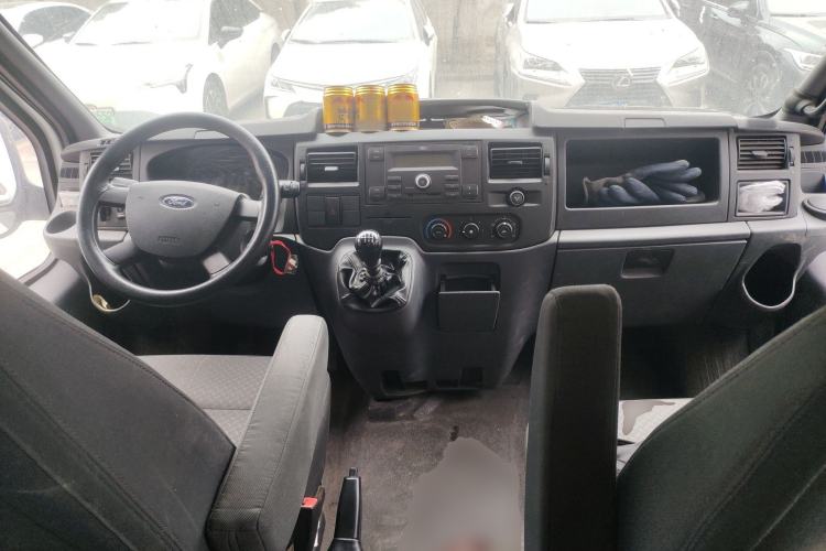 Used Ford Transit Custom 2016 2.4T Long-Wheelbase 6-Seater Mid-Roof Multi-Purpose Vehicle Center Console