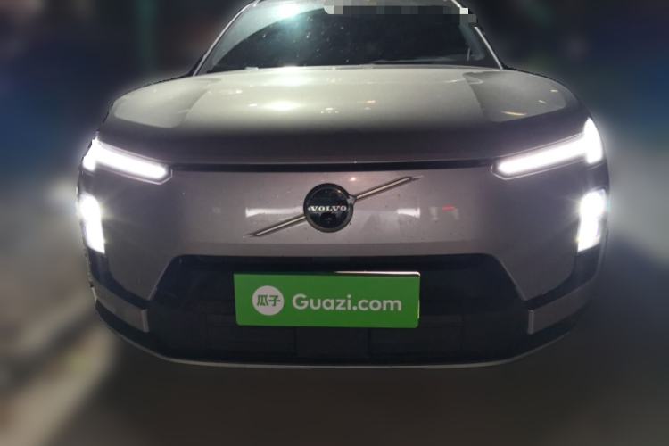 Used Volvo XC70 Plug-in Hybrid 2026 Model Four-Wheel Drive Long-Range Plus Front