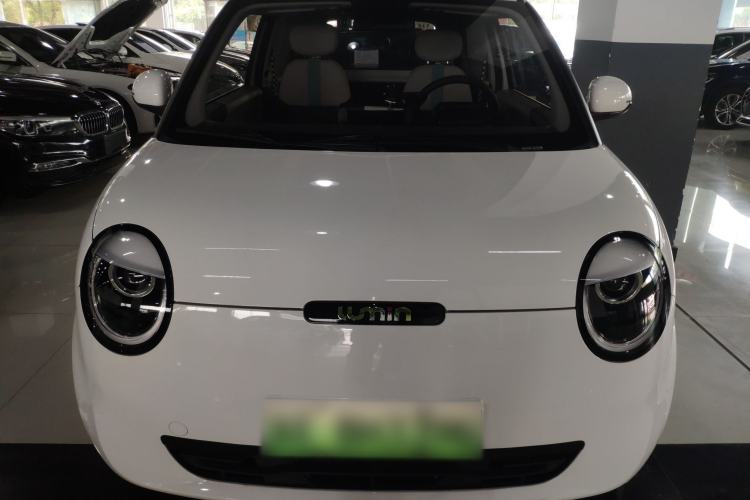 Used CHANGAN NEVO Lumin 2025 205km Refreshing Edition Front