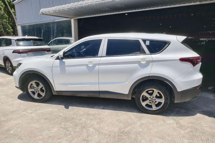 Used JETOUR X70M 2020 Revised 1.5T Manual Partner Version 5-Seater
