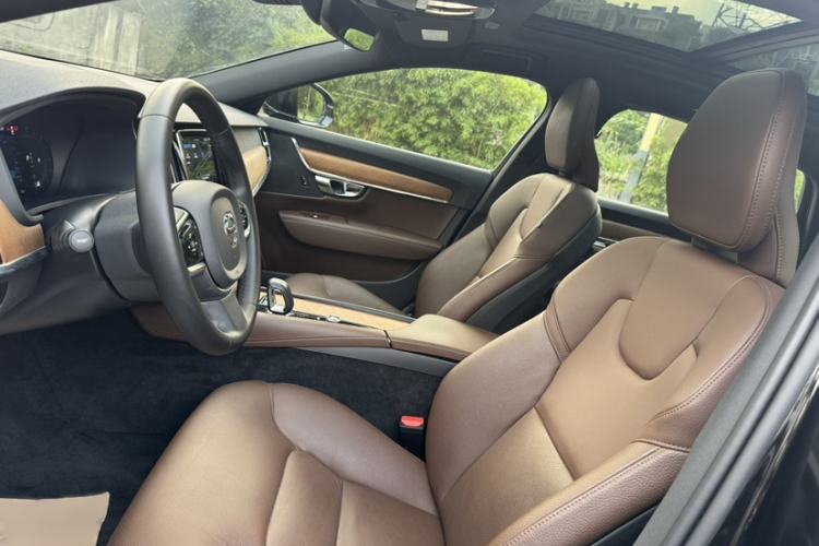 Used Volvo S90 2024 B5 Zhiyi Luxury Edition Interior 4