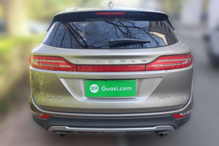 Used Lincoln MKC 2017 2.0T Two-Wheel-Drive Luxury Edition
