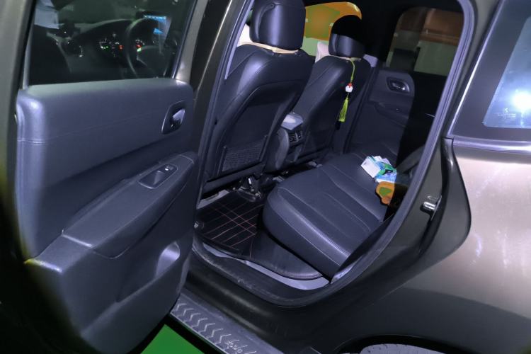 Used Peugeot 3008 2013 2.0L Automatic Trend Edition Left Rear Seat