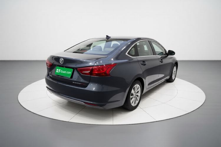 Used CHANGAN Raeton CC 2018 1.5T Automatic Elegant Starry Edition China V Standard
