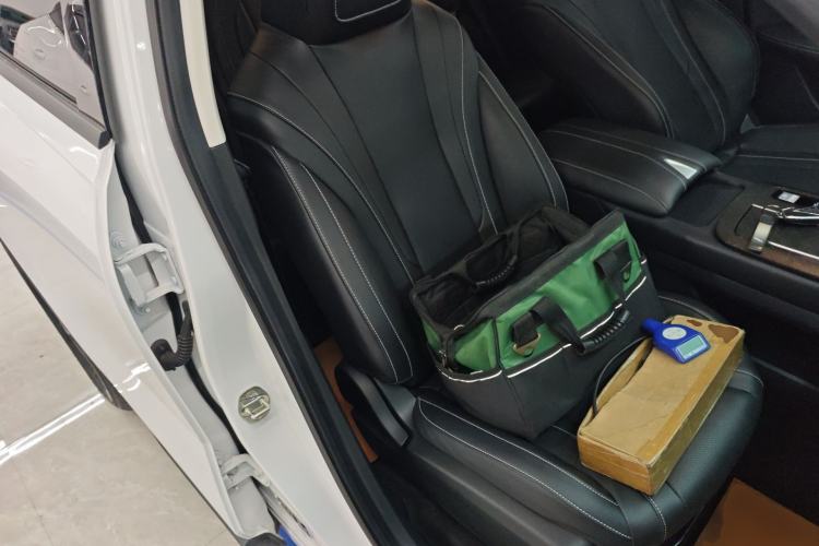 Used Venucia V 2021 260T Idol Edition
