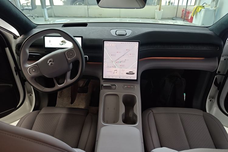 Used Nio EC6 2024 75 kWh
