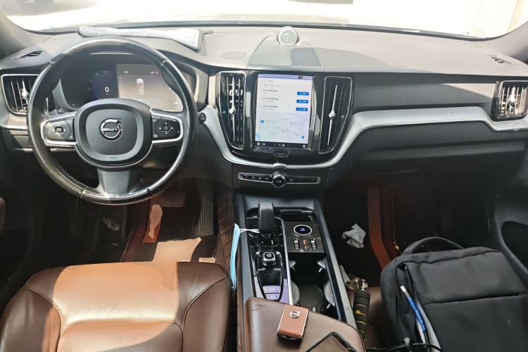 Used Volvo XC60 2023 B5 4x4 Smart Luxury Edition
