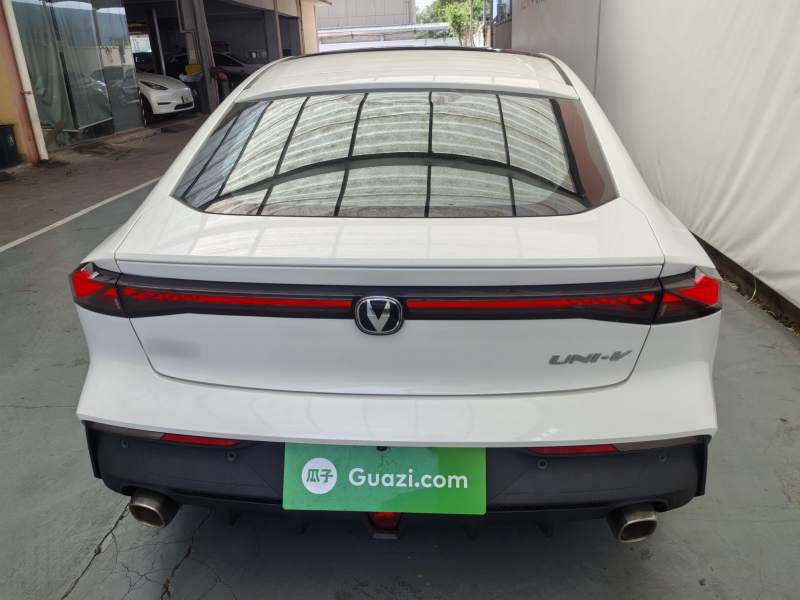 Used CHANGAN UNI-V 2023 1.5T Prestige Model — 34