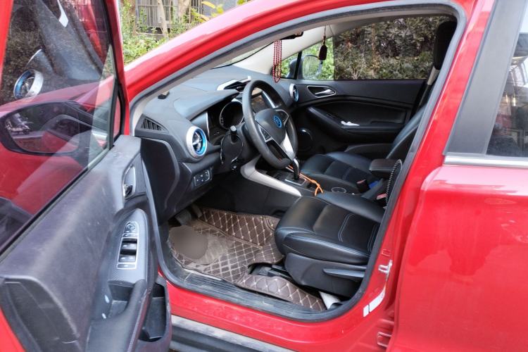 Used BYD Yuan New Energy 2018 EV360 Smart Connect Cool Edition
