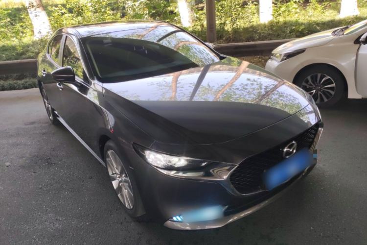 Used Mazda 3 Axela 2021 2.0L Automatic Zhiya Edition Front Right 45 Deg