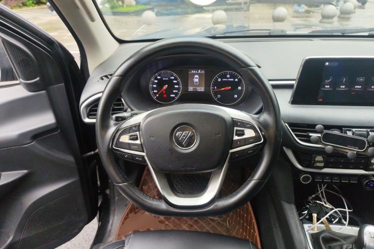 Used Foton Tunland Yutu 2020 2.0T Yutu 8 Diesel Two-Wheel Drive Luxury Long-Wheelbase 4F20TC Steering Wheel