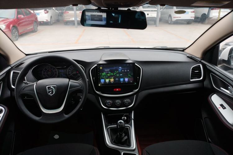 Used Baojun 560 2016 1.8L Manual Comfort Edition