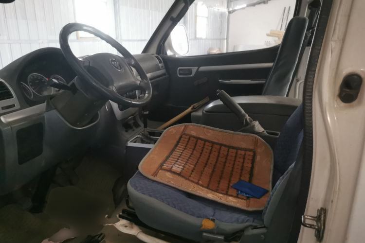 Used Foton Scenic 2014 2.0L Express Classic Long-Wheelbase Low-Roof 486EQV4