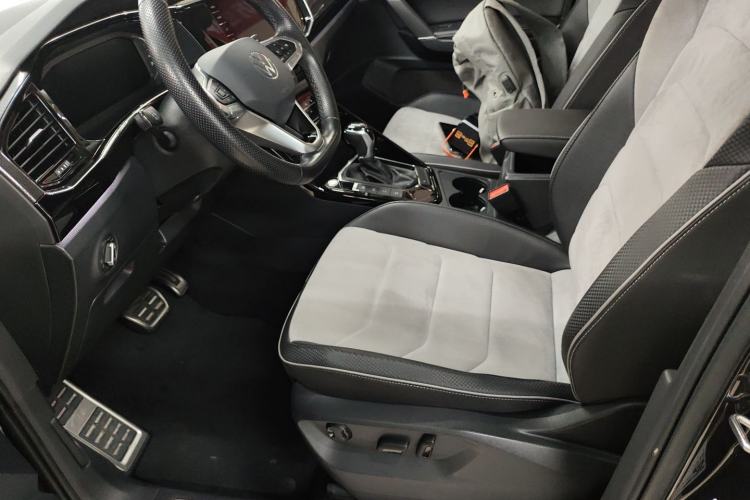 Used Volkswagen Tayron X 2020 330TSI Two-Wheel Drive Luxury Smart Connectivity Version Left Front Seat