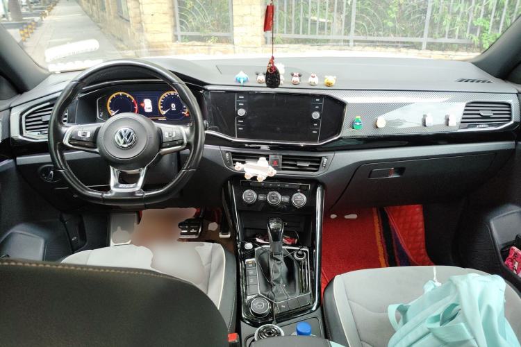 Used Volkswagen Tayron 2019 380TSI Four-Wheel Drive R-Line China VI-standard Center Console