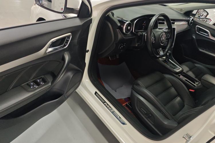 Used MG 6 2017 20T Automatic Luxury Smart Connect Version China V Standard Driver Seat