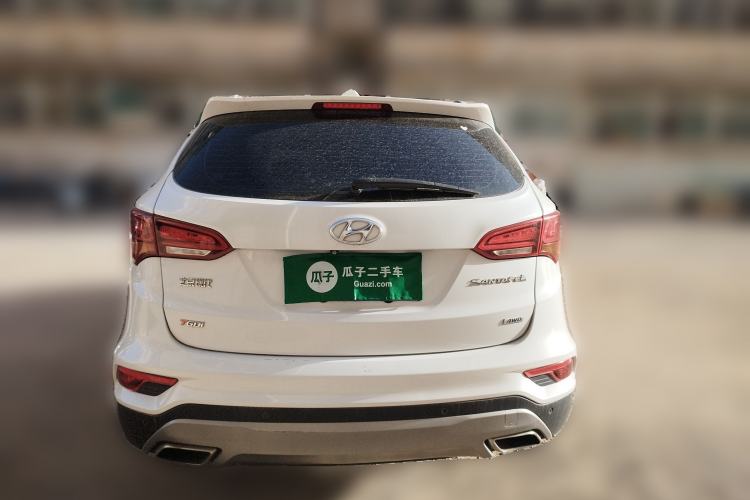 Used Hyundai Santa Fe 2017 2.0T Automatic All-Wheel Drive Smart 7-Seater