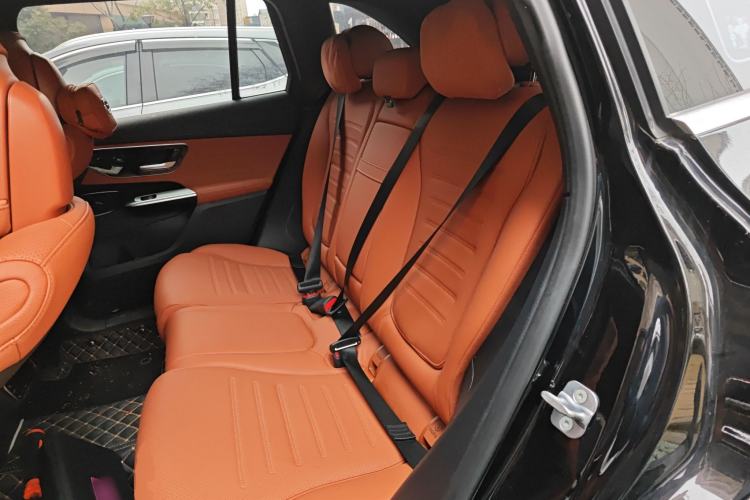 Used Mercedes-Benz GLC 2024 GLC 260 L 4MATIC Dynamic Edition 5-seater