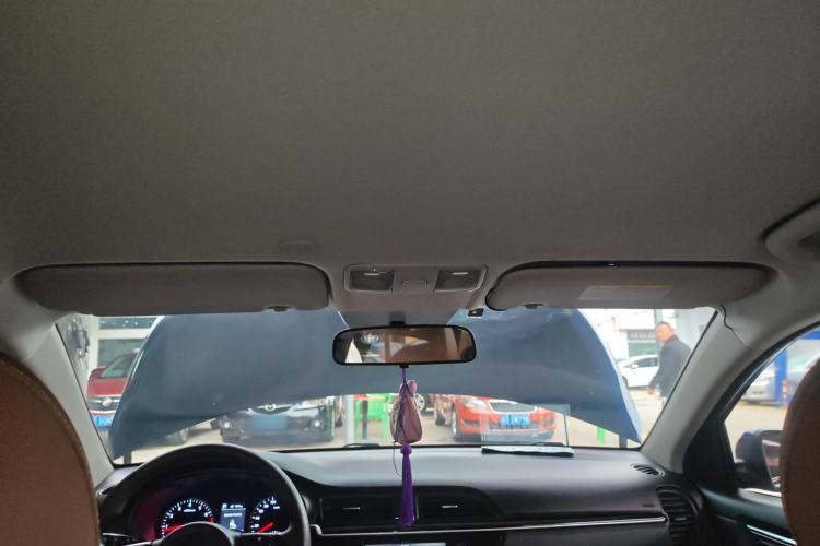 Used Kia KX Cross 2017 1.4L AT GLS Headliner