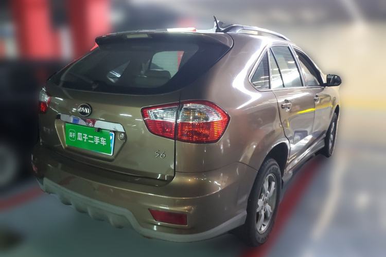 Used BYD S6 2012 2.4L Automatic Luxury Edition Rear Right 45 Deg