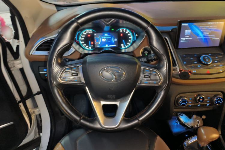 Used Soueast DX7 2015 1.5T Automatic Luxury Model
